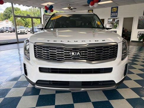 Used 2020 Kia Telluride EX w/ EX Premium Package FWD image 2