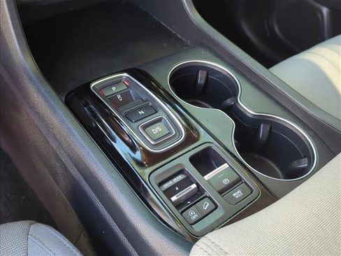 Used 2023 Honda Pilot LX image 22