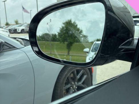 Used 2019 Kia Sorento LX image 11