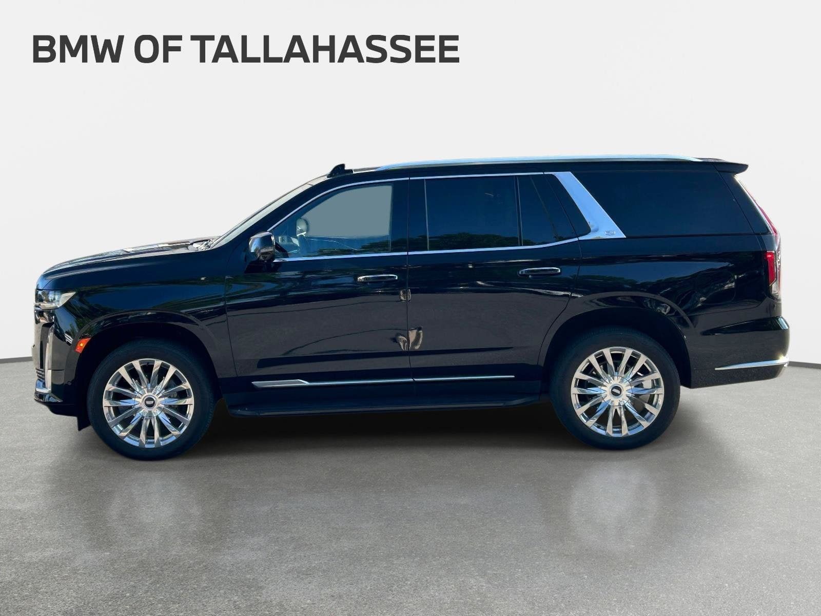 Used 2024 Cadillac Escalade Premium Luxury AWD/4WD image 7