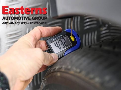 Used 2023 Nissan Kicks S image 28