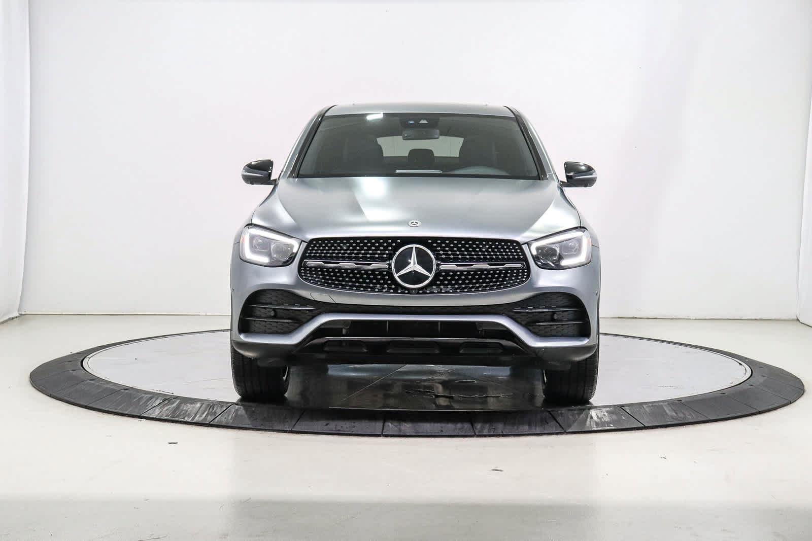 Used 2022 Mercedes-Benz GLC 300 4MATIC Coupe image 6