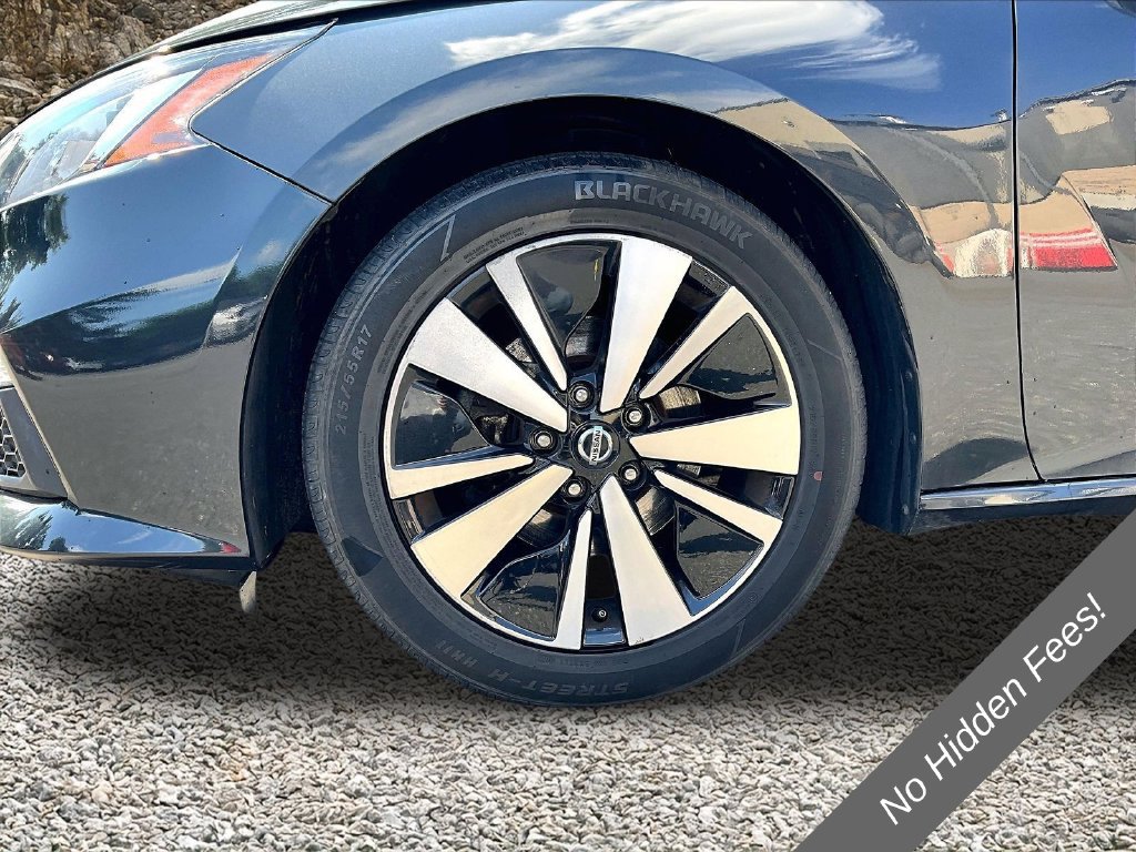 Used 2022 Nissan Altima 2.5 SV FWD image 9