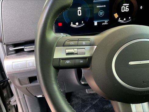 Used 2024 Hyundai Kona SEL AWD/4WD image 11
