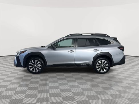 Certified 2025 Subaru Outback Limited AWD/4WD image 4