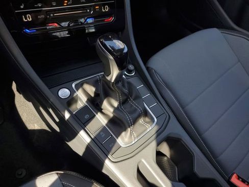 New 2026 Volkswagen Jetta SE image 22