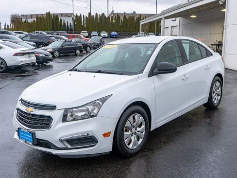 Used 2016 Chevrolet Cruze LS image 6