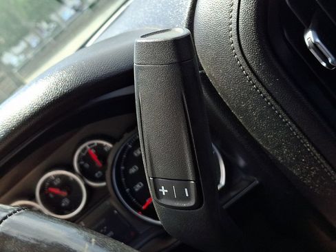 Used 2021 Chevrolet Silverado 1500 LT AWD/4WD image 14