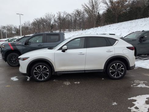 Used 2023 MAZDA CX-5 AWD 2.5 S w/ Premium Package image 2