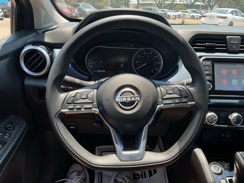 Used 2025 Nissan Versa SV FWD image 24