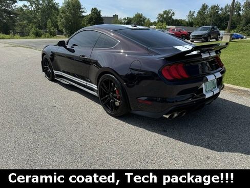 Used 2022 Ford Mustang Shelby GT500 w/ Technology Package image 26