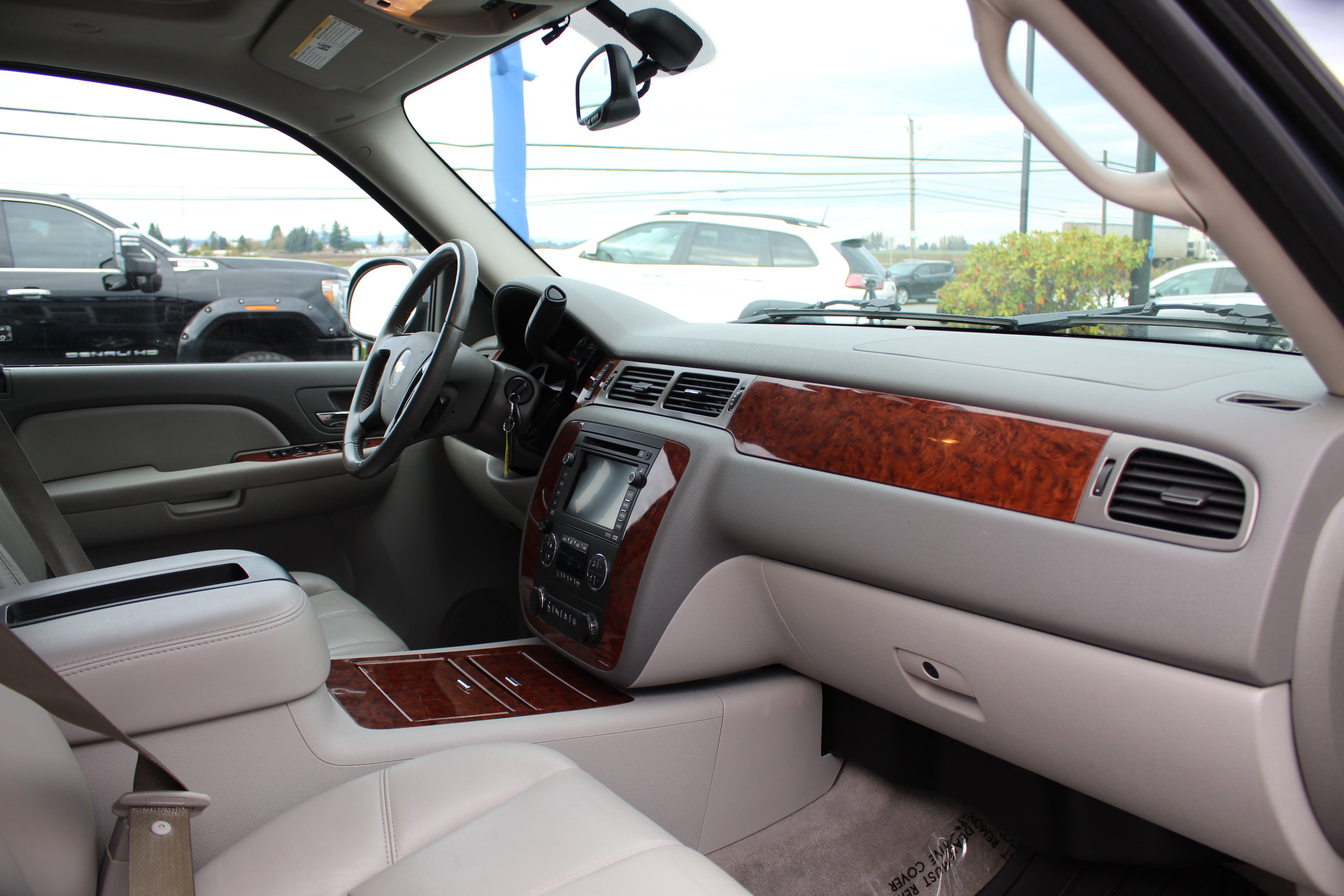 Used 2008 Chevrolet Tahoe LTZ w/ LTZ Preferred Equipment Group AWD/4WD image 27