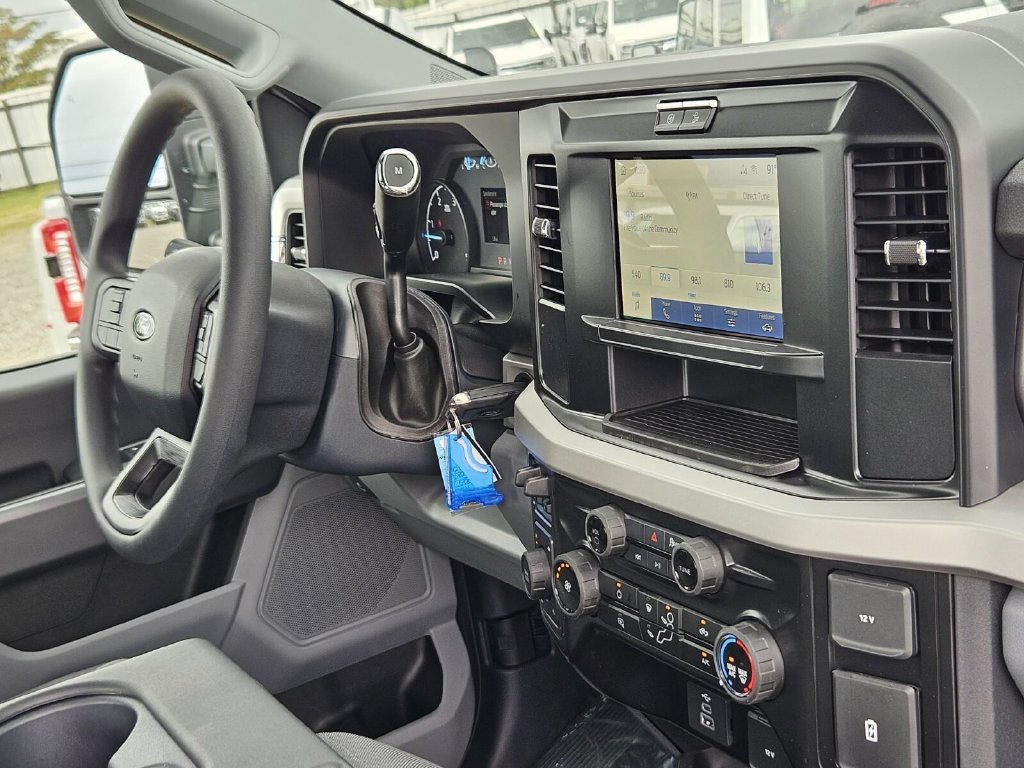 New 2027 Ford F250 XL w/ STX Appearance Package AWD/4WD image 8