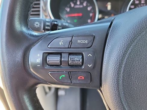 Used 2015 Kia Sedona EX w/ EX Premium Package image 17