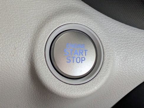 Used 2026 Hyundai Venue SEL FWD image 32