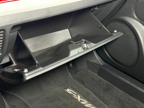 Used 2015 MAZDA MX-5 Miata Club RWD image 27