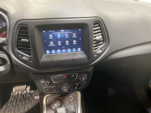 Used 2019 Jeep Compass Latitude w/ Popular Equipment Group image 16