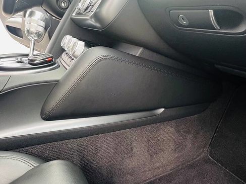 Used 2011 Audi R8 V10 AWD/4WD image 29