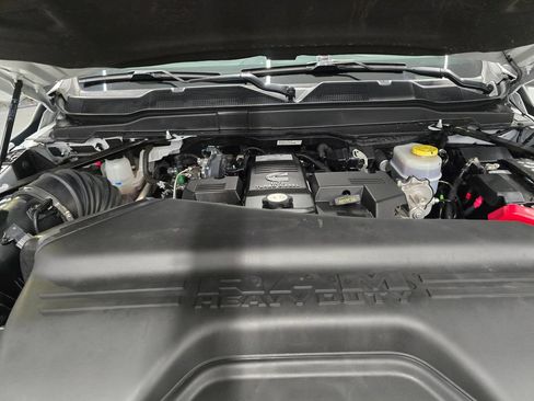 Used 2024 RAM 2500 Laramie AWD/4WD image 14