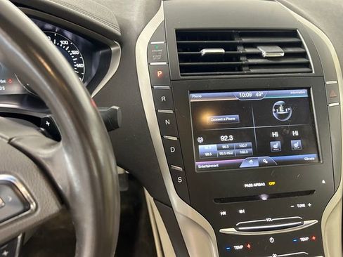 Used 2015 Lincoln MKZ w/ Equipment Group 101A Select FWD image 21