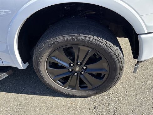 Used 2020 Ford F150 Lariat w/ Equipment Group 502A Luxury image 13