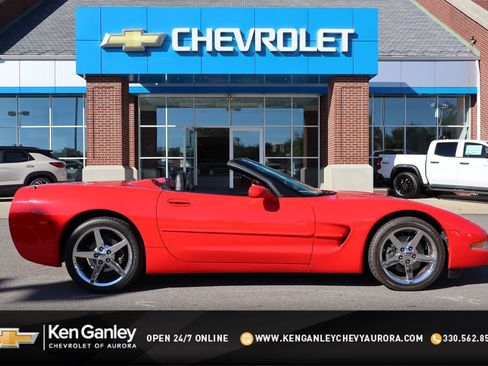 Used 2000 Chevrolet Corvette Convertible image 1