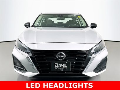 Used 2024 Nissan Altima 2.5 SV