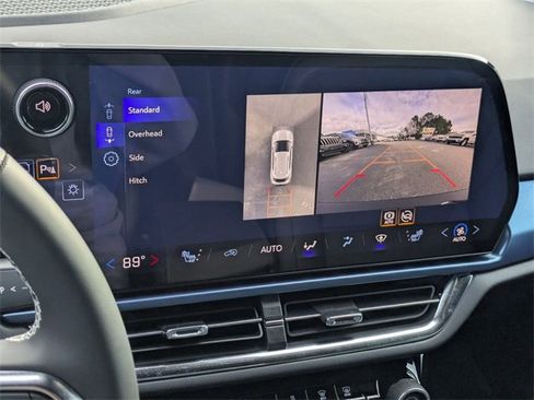 New 2026 Chevrolet Equinox EV LT image 19