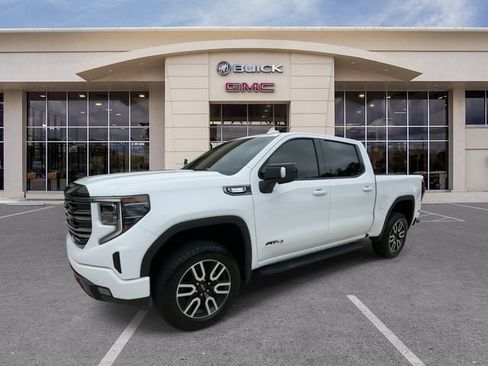 Certified 2025 GMC Sierra 1500 AT4 w/ Technology Package AWD/4WD image 6