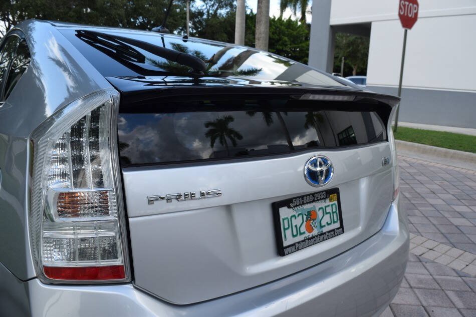 Used 2010 Toyota Prius Two w/ Preferred Accessory Pkg FWD image 24