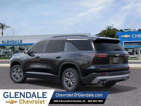 New 2026 Chevrolet Traverse LT w/ Driver Confidence Package FWD image 3