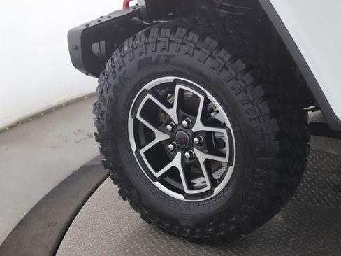 Used 2026 Jeep Gladiator Rubicon image 13