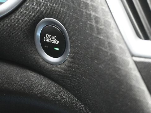 Used 2024 Chevrolet Malibu LT image 25