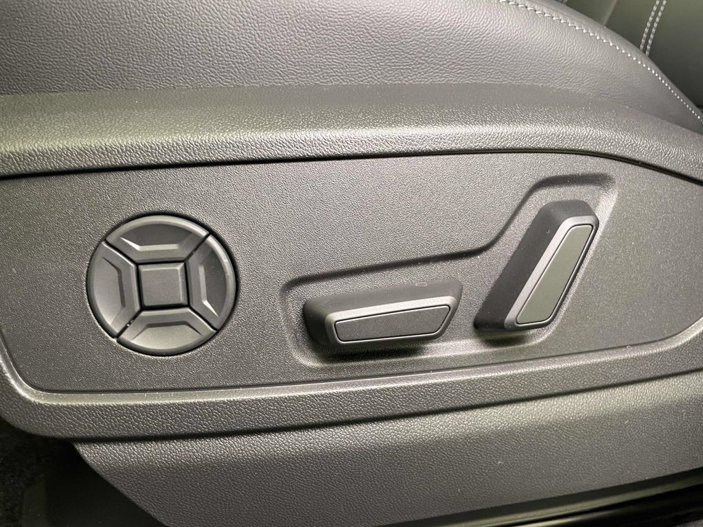 New 2026 Audi Q5 2.0T AWD/4WD image 16