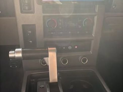 Used 2004 HUMMER H2 w/ Preferred Equipment Group AWD/4WD image 30