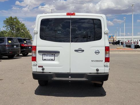 Used 2019 Nissan NV 3500 S RWD image 11