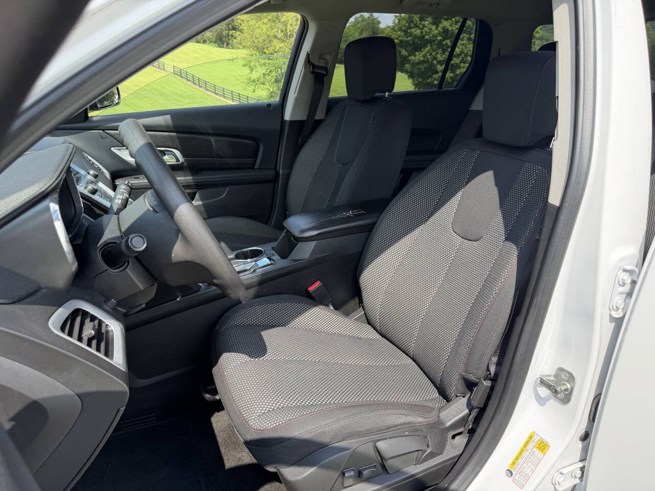 Used 2017 GMC Terrain SLE AWD/4WD image 21