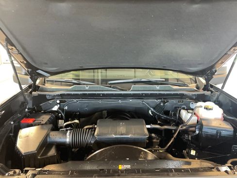 Used 2024 Chevrolet Silverado 2500 LT w/ Convenience Package image 28