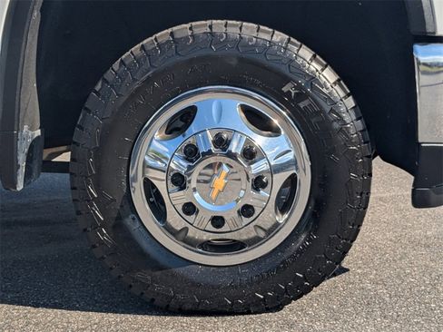Certified 2024 Chevrolet Silverado 3500 LT image 12
