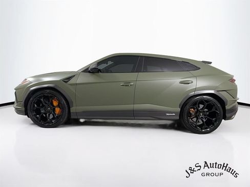 Used 2023 Lamborghini Urus Performante AWD/4WD image 4