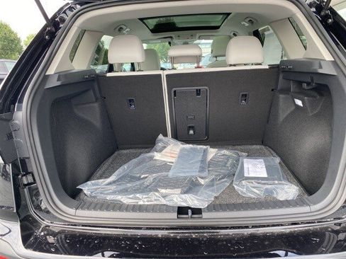 New 2025 Volkswagen Taos SE image 74