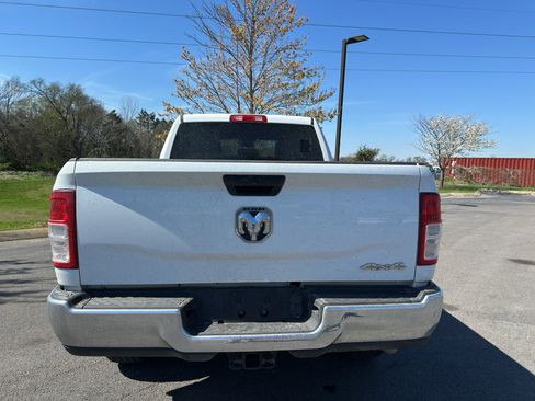 Used 2022 RAM 2500 Tradesman w/ Chrome Appearance Group image 4