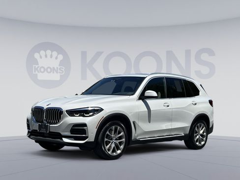 Used 2022 BMW X5 xDrive40i AWD/4WD image 1