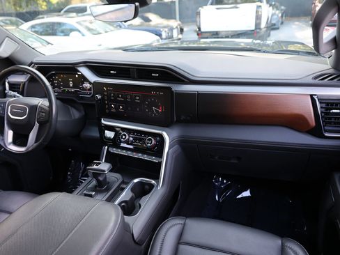 Used 2023 GMC Sierra 1500 Denali w/ Denali Reserve Package AWD/4WD image 49