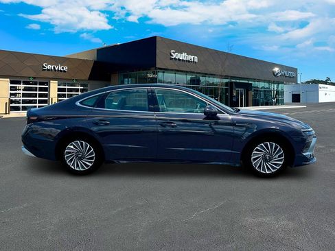 New 2025 Hyundai Sonata SEL FWD image 10