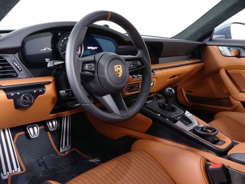 Used 2024 Porsche 911 GT3 RWD image 5