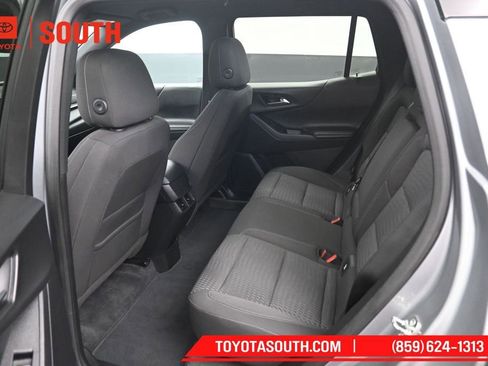 Used 2025 Chevrolet Equinox LT AWD/4WD image 10