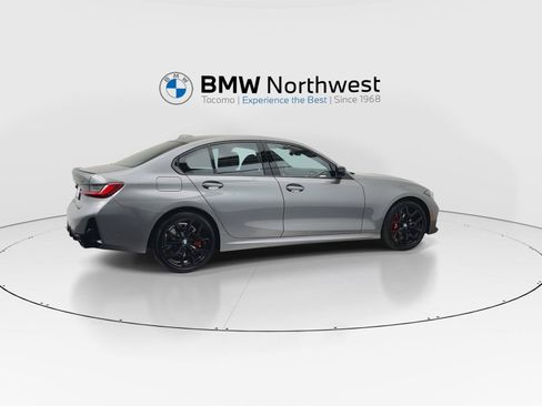 New 2026 BMW 330i xDrive Sedan w/ M Sport Package AWD/4WD image 4