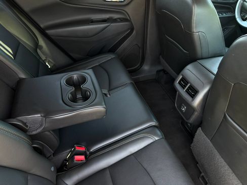 Used 2020 Chevrolet Equinox LT w/ Midnight Edition FWD image 29
