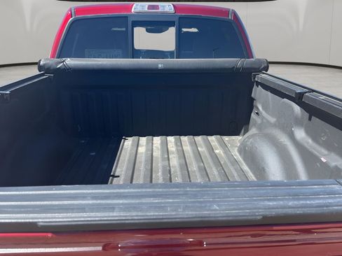 Used 2014 Ford F150 Platinum image 31